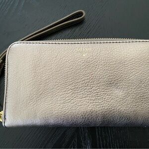 Fossil Silver Wristlet Wallet